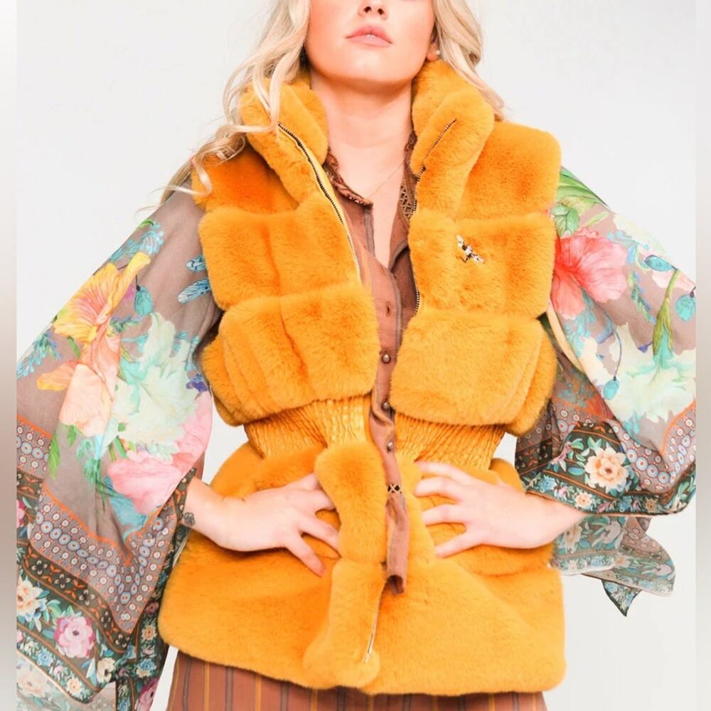 Aratta Winter Spice Faux Fur Vest M NWT Western